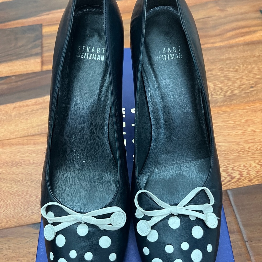 Stuart Weitzman Navy + White Polka Dot Women's Heels - S8 - Excellent condition!